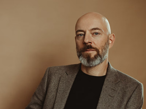 David Thurfjell är religionshistoriker och professor i religionsvetenskap vid Södertörns högskola i Stockholm. Han föreläser den 4 februari 2026 i Katarina Kyrka.